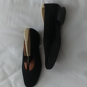 Stuart Weitzman Black Flats Heel Detail